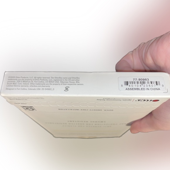 iPhone 8 Plus, 7 Plus, 6s Plus, and 6 Plus Otter Box Trusted Glass - Picture 3 of 8